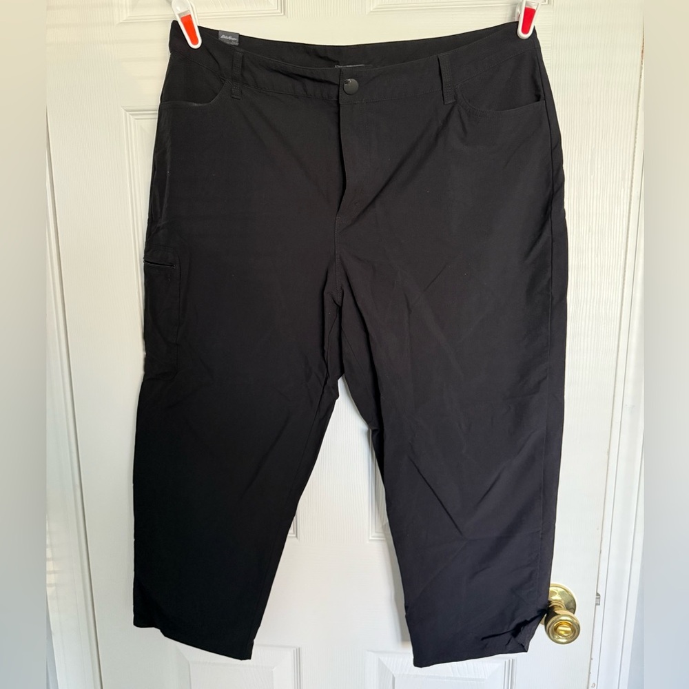 Eddie Bauer Womens Black capris